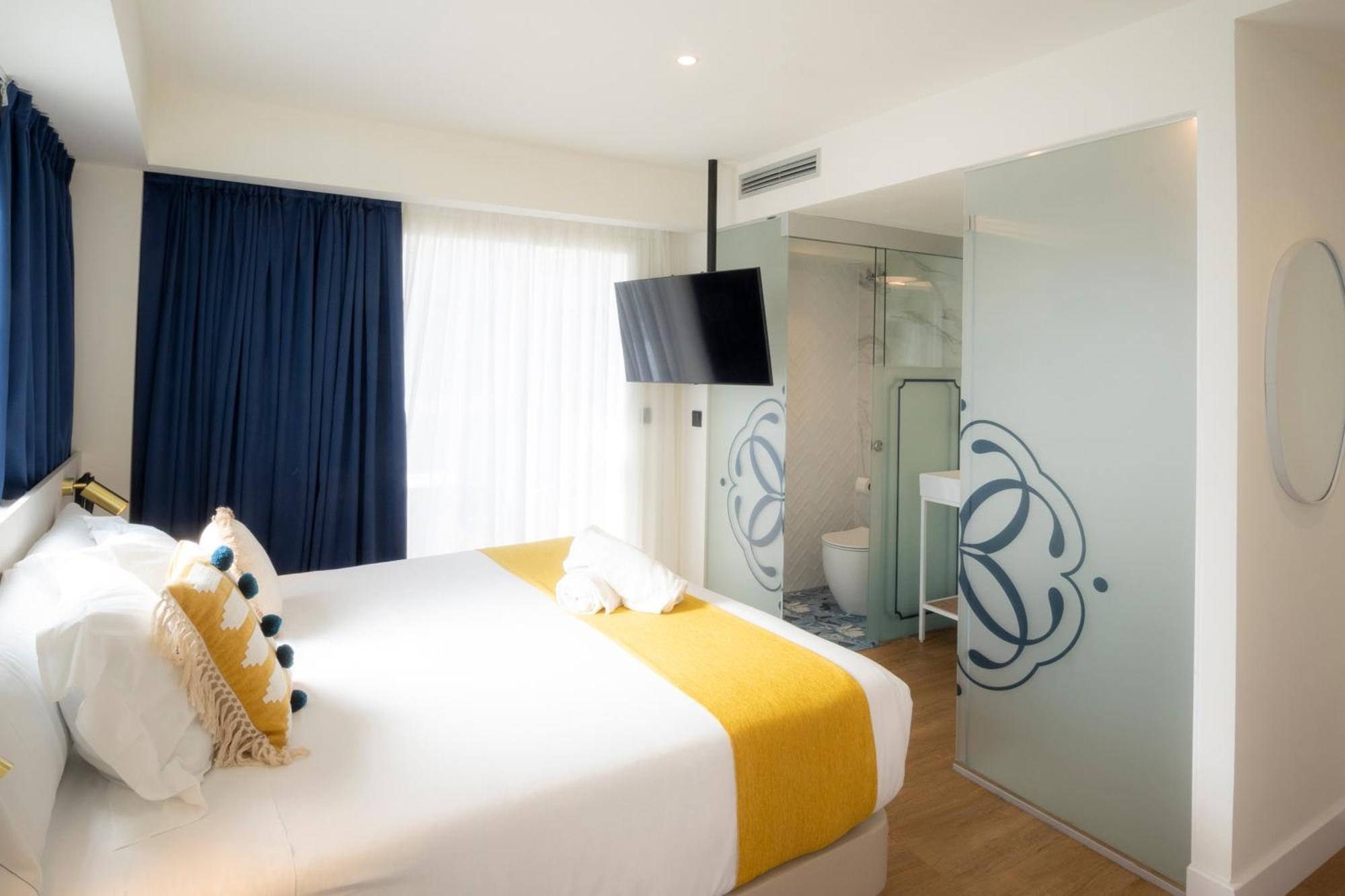 Citrea Santander Hotel Bagian luar foto