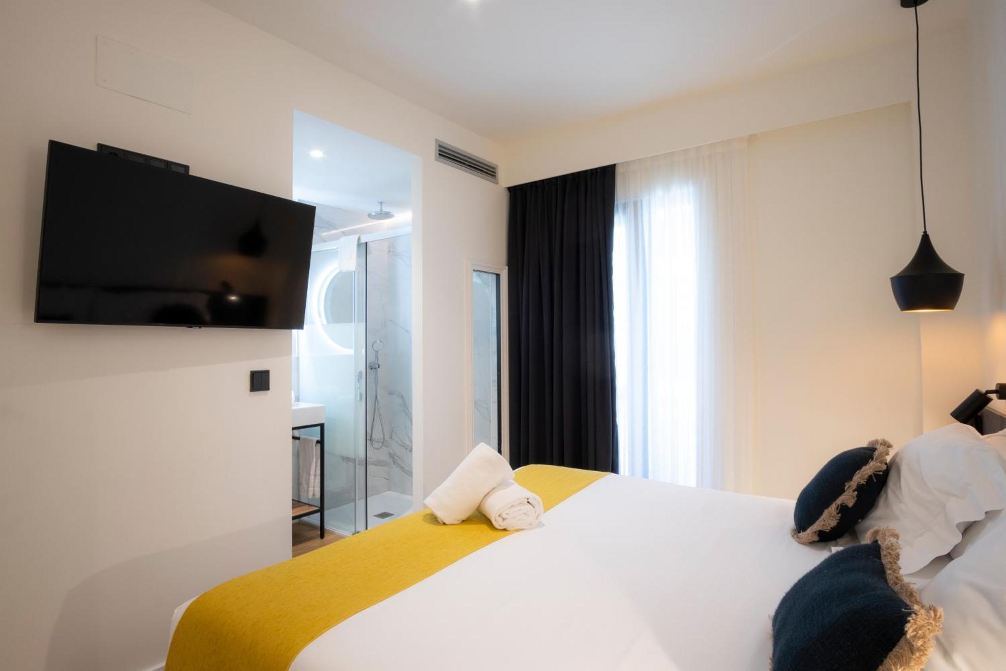Citrea Santander Hotel Bagian luar foto